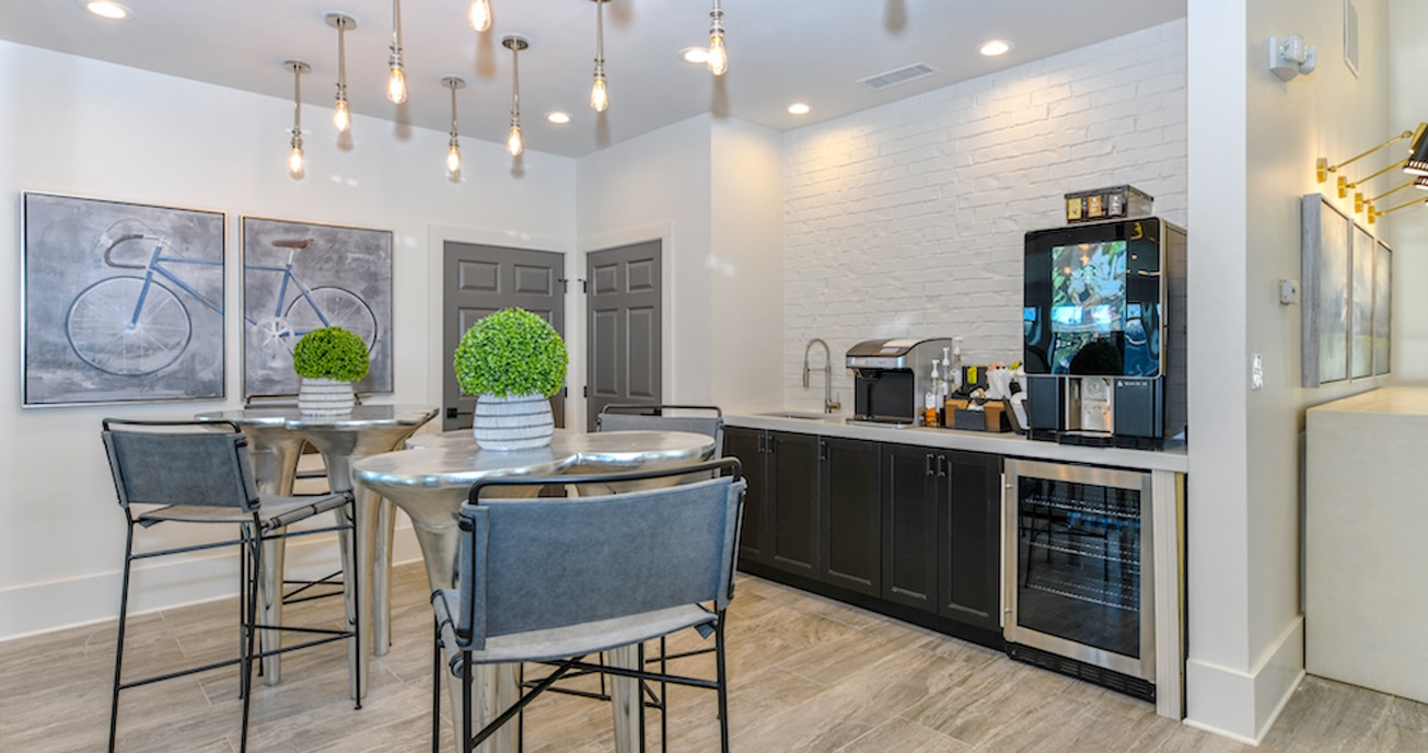 kitchen with coffee bar, Abernathy, atlanta ga